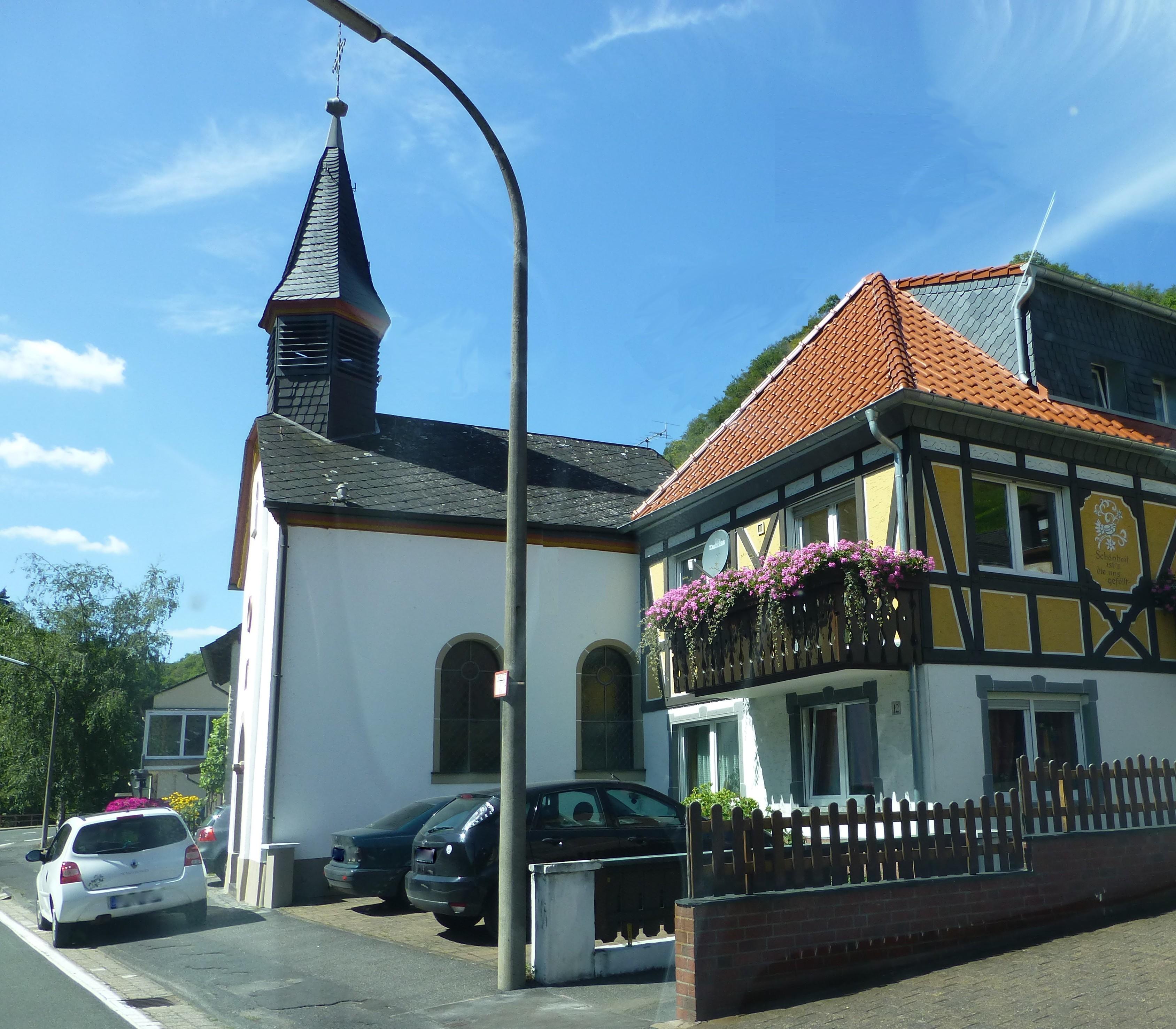 Zur Schmerzhaften Muttergottes